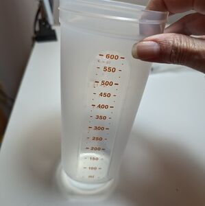 Tupperware Quick Shake Blender Drink Dressing Mixer Part #7320A-1 23 Ounce, Red